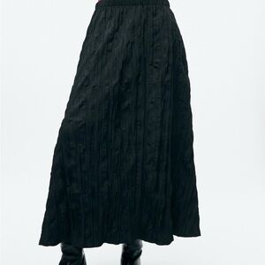 ZARA MINIMALIST Elegant Black Maxi Skirt